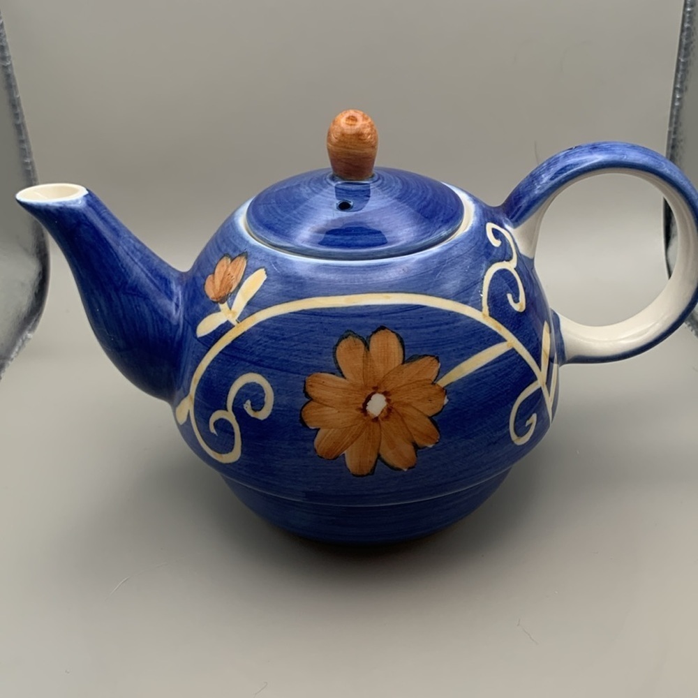 Blue floral Tea pot ceramic Herman Dodge & Son,excellent condition.‎ - Picture 3 of 10